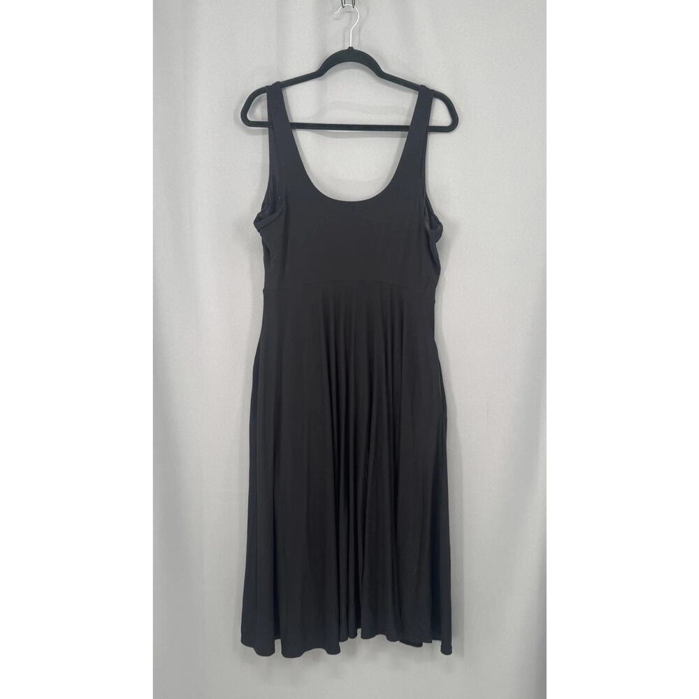 Athleta Dress Womens XL Gray Scoop Neck Sleeveless Fit & Flare Midi Lined